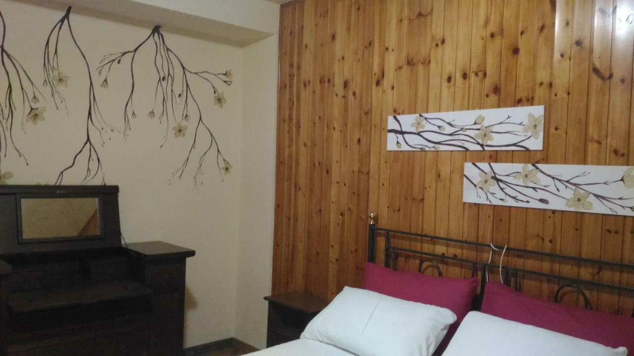 Locazione Turistica Casa Vacanza Lola كاستيجليون فيورنتينو المظهر الخارجي الصورة